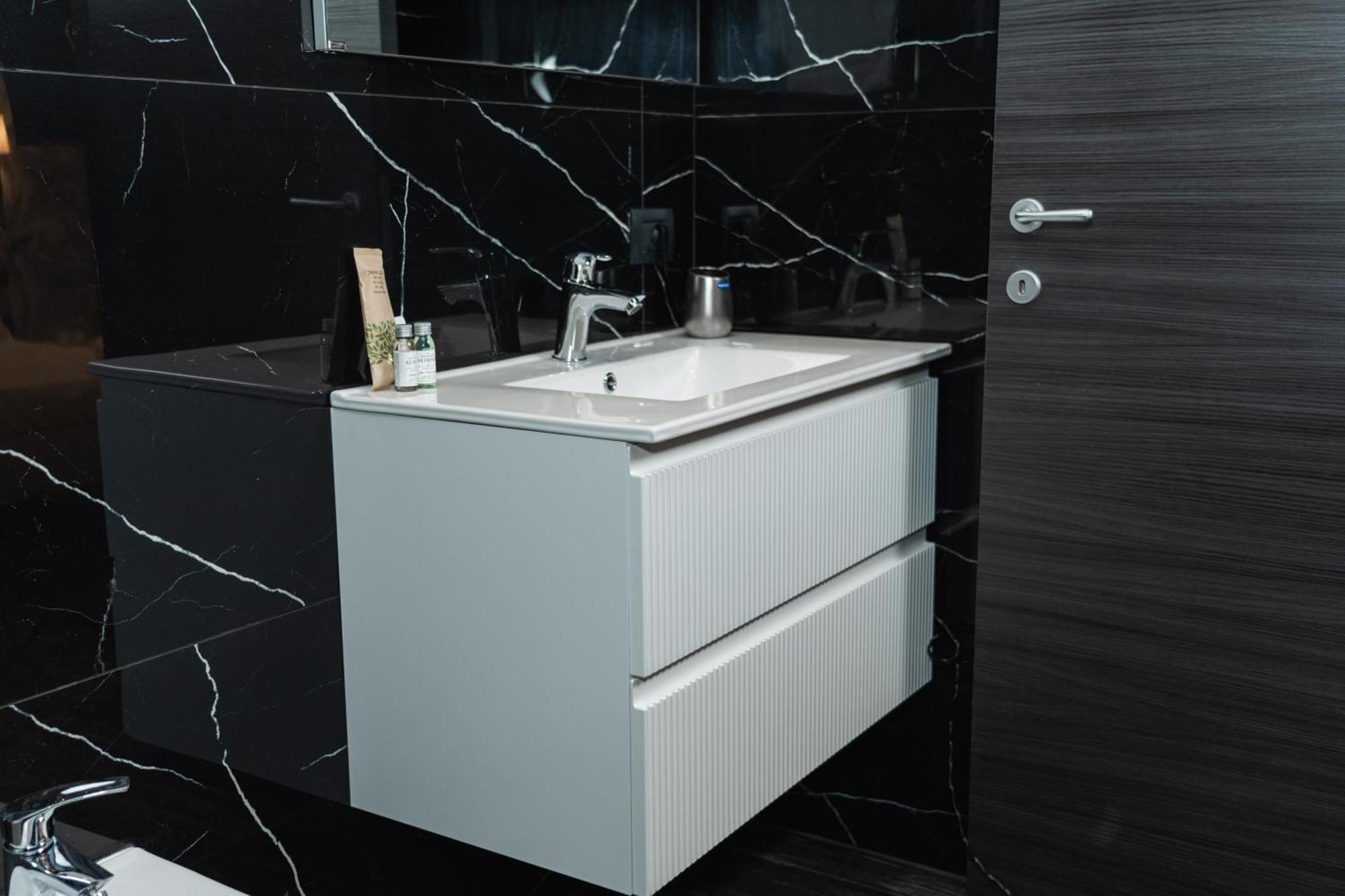 Relais Mermaid Luxury Gasthuis *